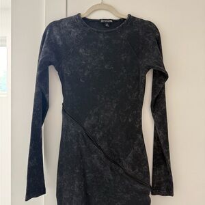 PrettyLittleThing Black Bodycon Dress with Long Sleeves and Zipper Detailing